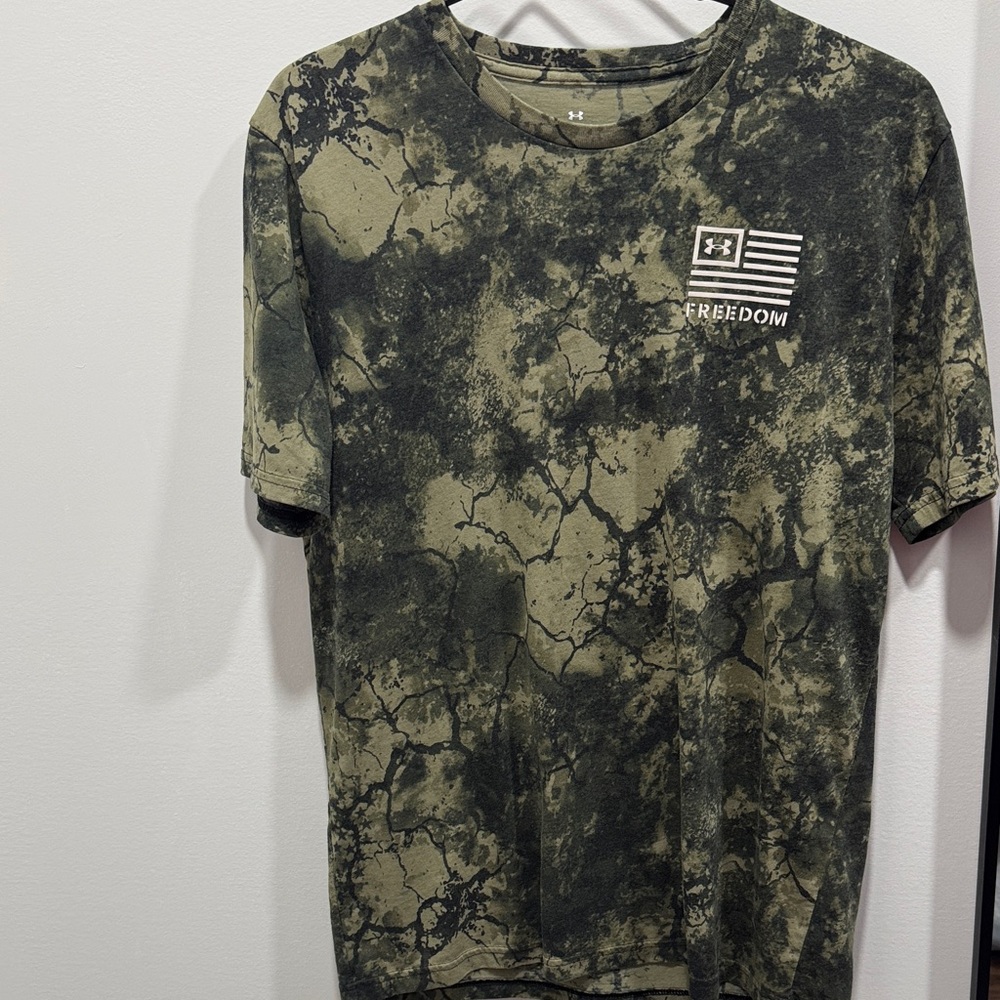 Under Armour Olive & Black Tie-Dye 'Freedom' Short Sleeve Tee